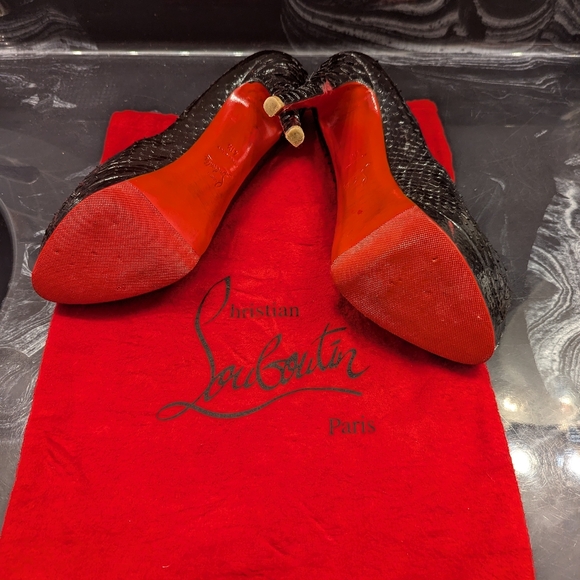 Black snake skin peek toe size 10 Red Bottom - Picture 10 of 17